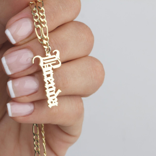 Glorria 925k Sterling Silver Personalized Gothic Letter Necklace with Figaro Chain Glorria 925k Sterling Silver Personalized Gothic Letter Necklace with Figaro Chain