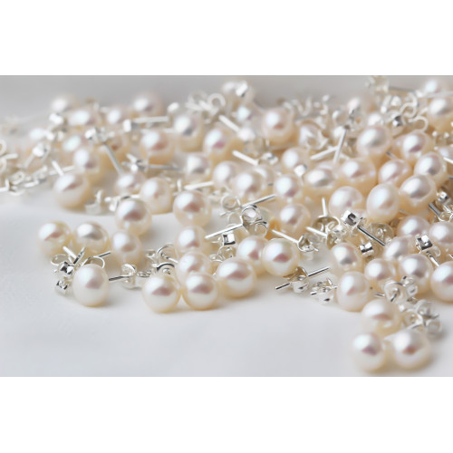 Glorria 925k Sterling Silver Pearl Earrings Glorria 925k Sterling Silver Pearl Earrings