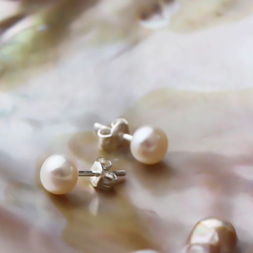 Glorria 925k Sterling Silver Pearl Earrings Glorria 925k Sterling Silver Pearl Earrings