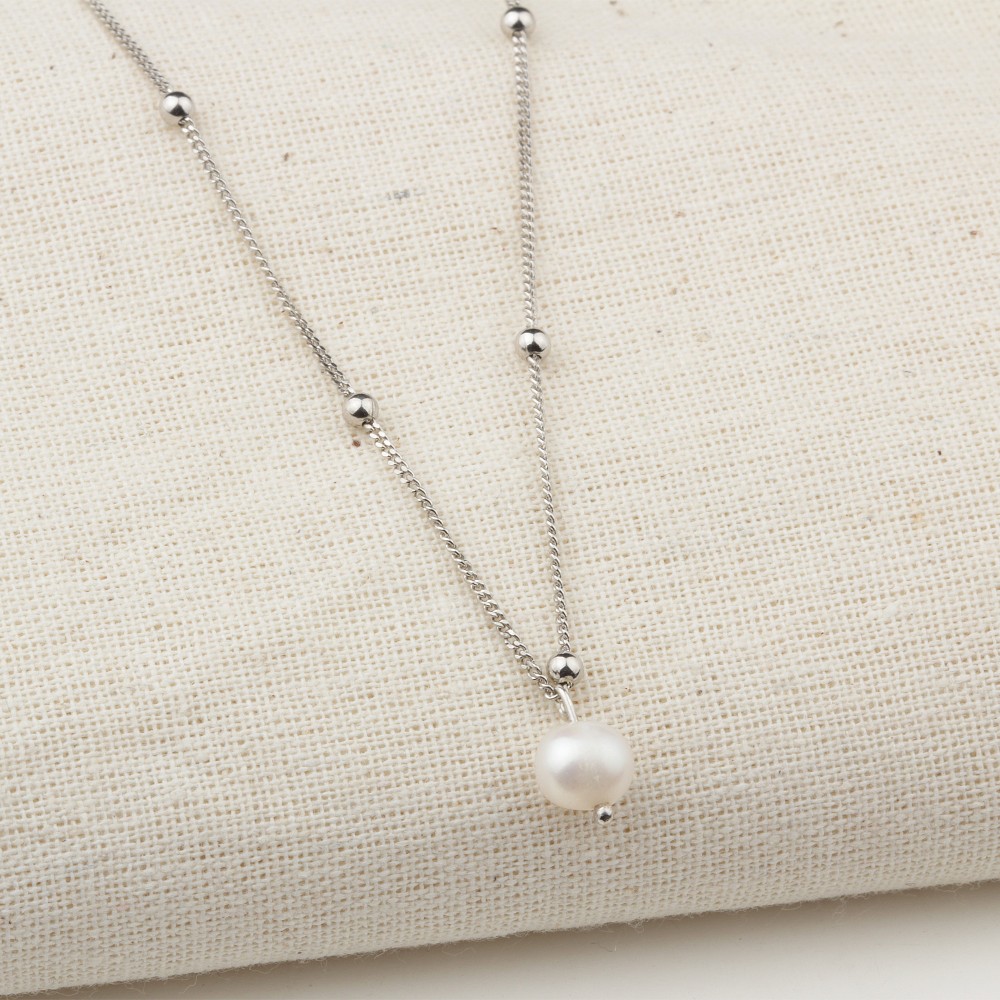 Glorria 925k Sterling Silver Pearl Necklace Glorria 925k Sterling Silver Pearl Necklace