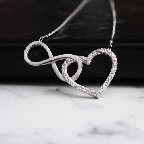 Glorria 925k Sterling Silver Heart Infinity Necklace Glorria 925k Sterling Silver Heart Infinity Necklace