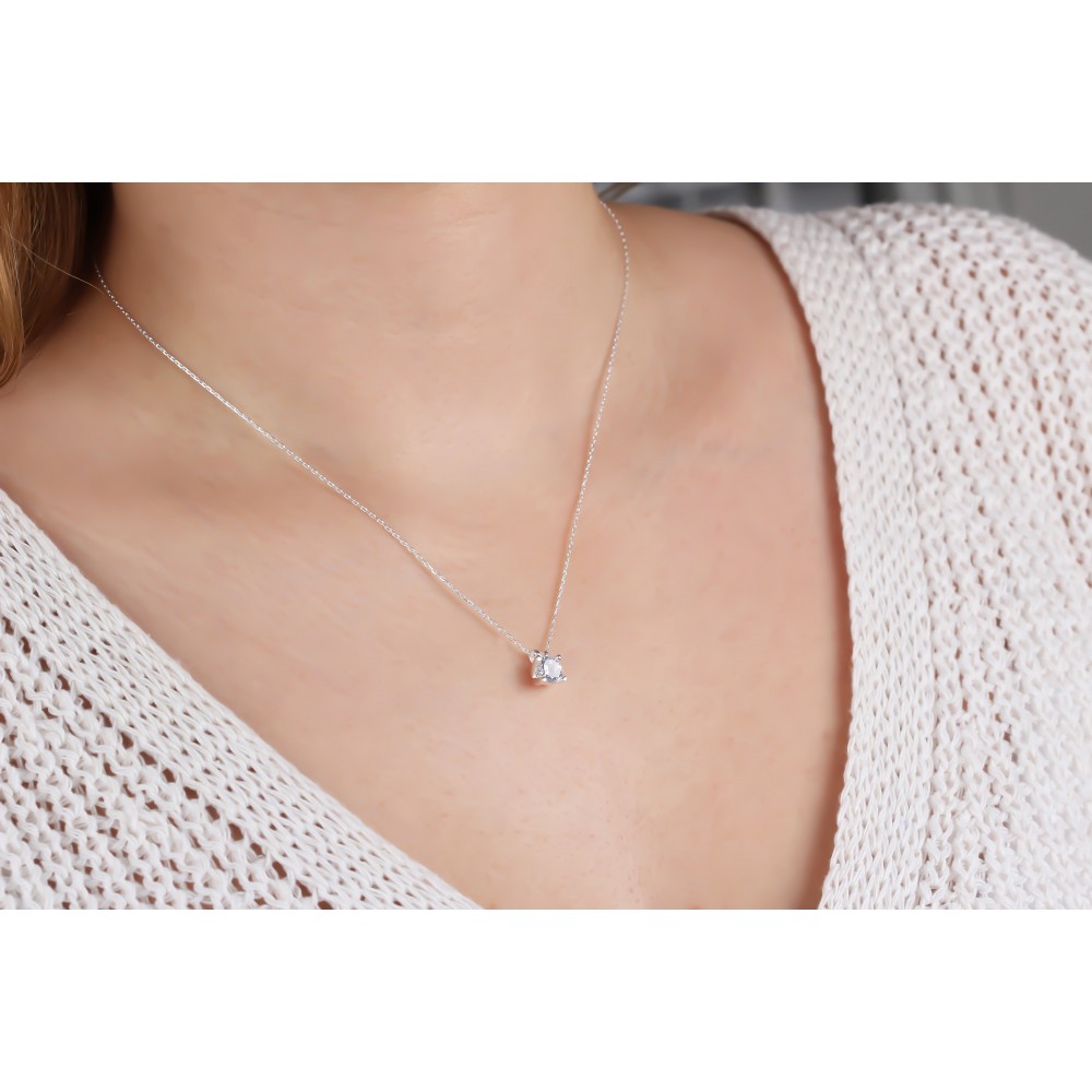 Glorria 925k Sterling Silver Solitaire Necklace, Earrings, Flower Gift Set Glorria 925k Sterling Silver Solitaire Necklace, Earrings, Flower Gift Set