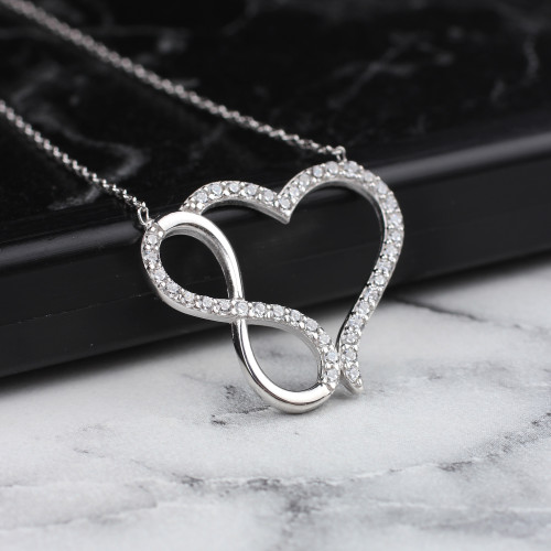 Glorria 925k Sterling Silver Infinity Heart Necklace Glorria 925k Sterling Silver Infinity Heart Necklace