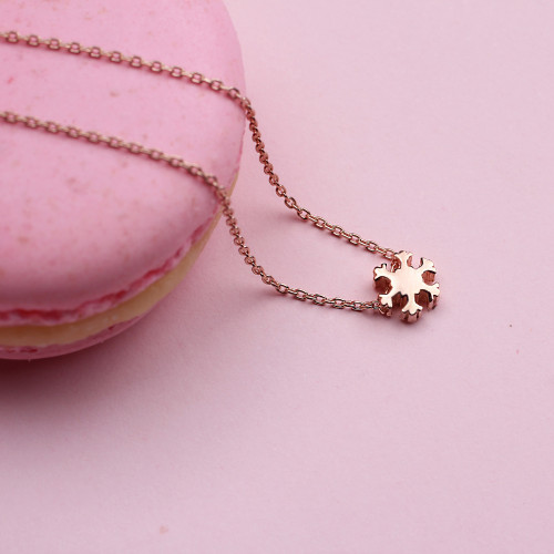 Glorria 925k Sterling Silver Snowflake Necklace Glorria 925k Sterling Silver Snowflake Necklace