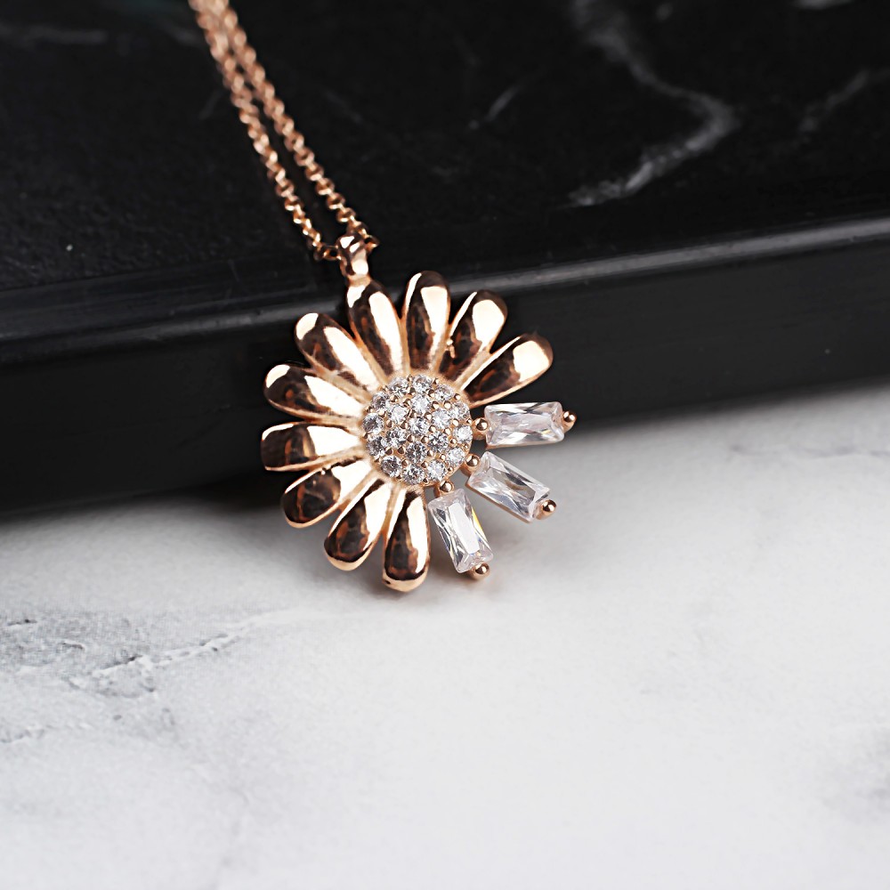 Glorria 925k Sterling Silver Daisy Necklace