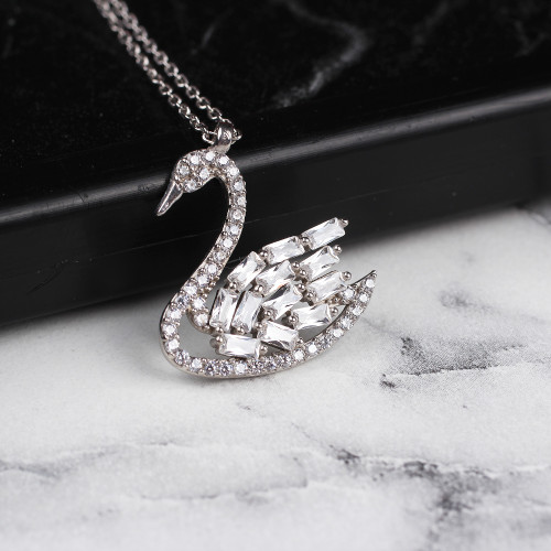 Glorria 925k Sterling Silver Swan Necklace Glorria 925k Sterling Silver Swan Necklace