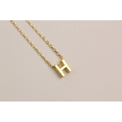 Glorria 925k Sterling Silver 3D Minimalist Letter H Necklace Glorria 925k Sterling Silver 3D Minimalist Letter H Necklace