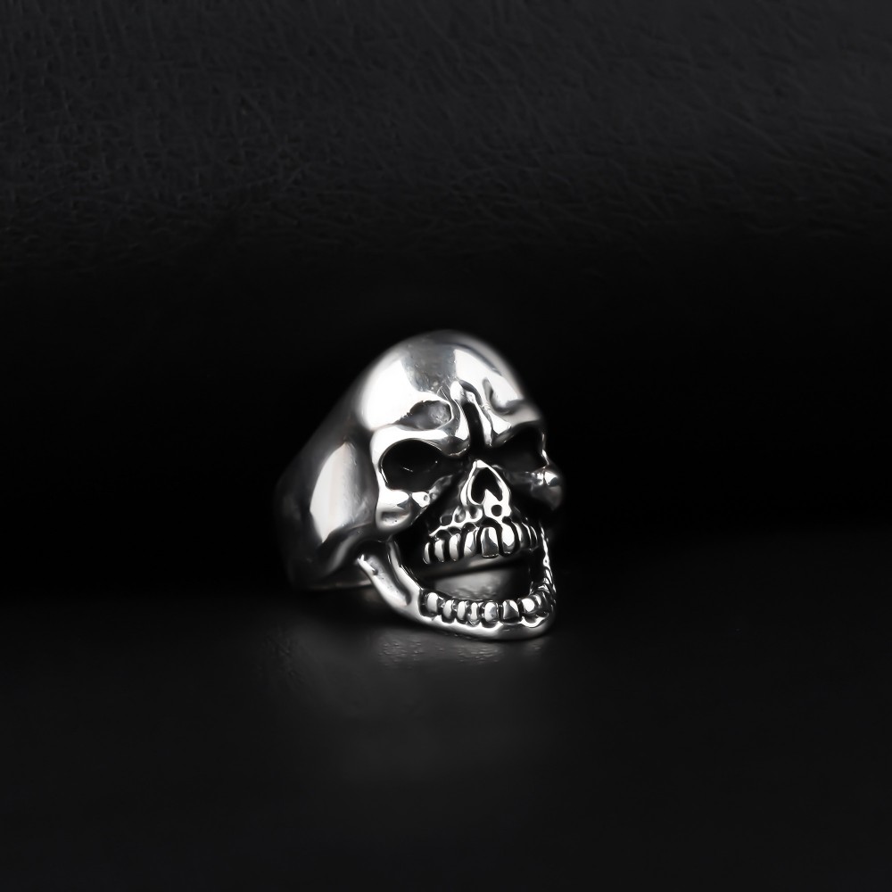 Glorria 925k Sterling Silver Men Skull Ring Glorria 925k Sterling Silver Men Skull Ring