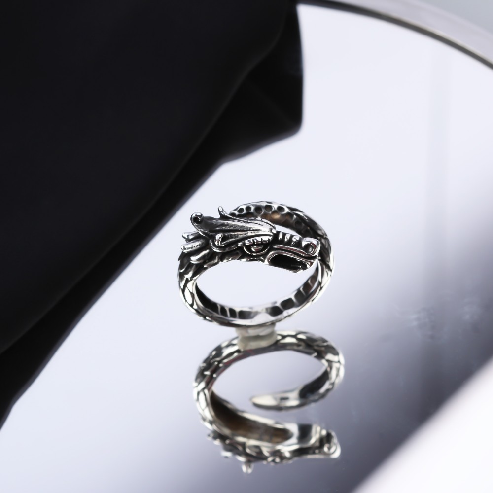 Glorria 925k Sterling Silver Men Dragon Ring Glorria 925k Sterling Silver Men Dragon Ring