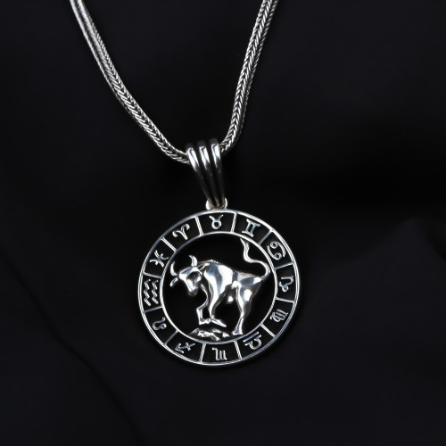 Glorria 925k Sterling Silver Men Taurus Necklace Glorria 925k Sterling Silver Men Taurus Necklace