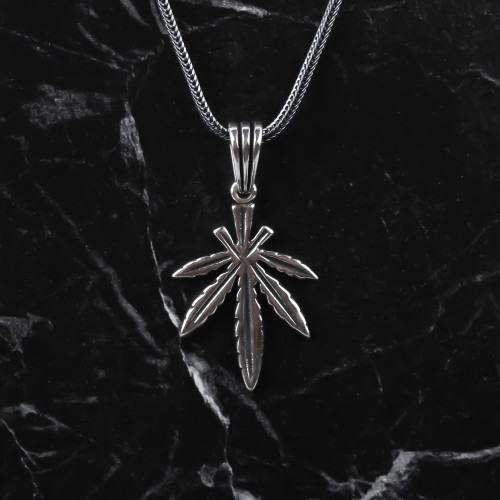 Glorria 925k Sterling Silver Men Hemp Leaf Necklace Glorria 925k Sterling Silver Men Hemp Leaf Necklace