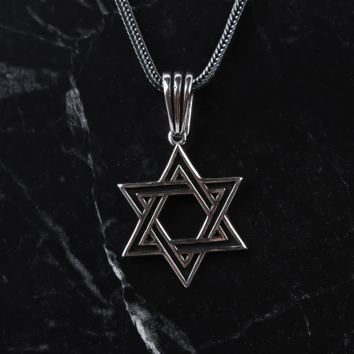 Glorria 925k Sterling Silver Men Star of David Necklace Glorria 925k Sterling Silver Men Star of David Necklace