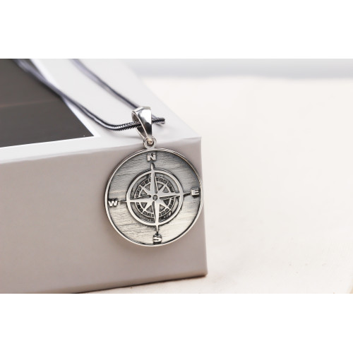Glorria 925k Sterling Silver Men Compass Silver Necklace Glorria 925k Sterling Silver Men Compass Silver Necklace