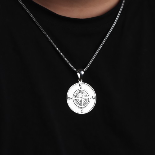 Glorria 925k Sterling Silver Men Compass Silver Necklace Glorria 925k Sterling Silver Men Compass Silver Necklace