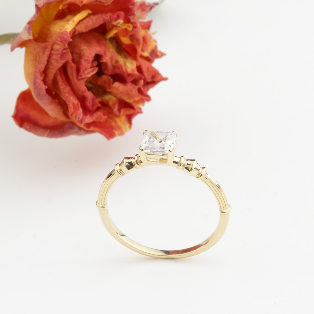 Glorria 14k Solid Gold Baguette Solitaire Ring Glorria 14k Solid Gold Baguette Solitaire Ring