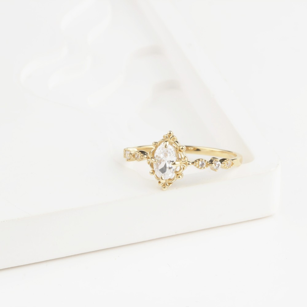 Glorria 14k Solid Gold Stone-Set Retro Ring Glorria 14k Solid Gold Stone-Set Retro Ring