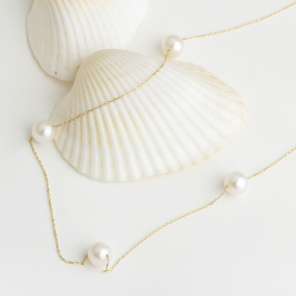 Glorria 14k Solid Gold Five Pearl Necklace Glorria 14k Solid Gold Five Pearl Necklace