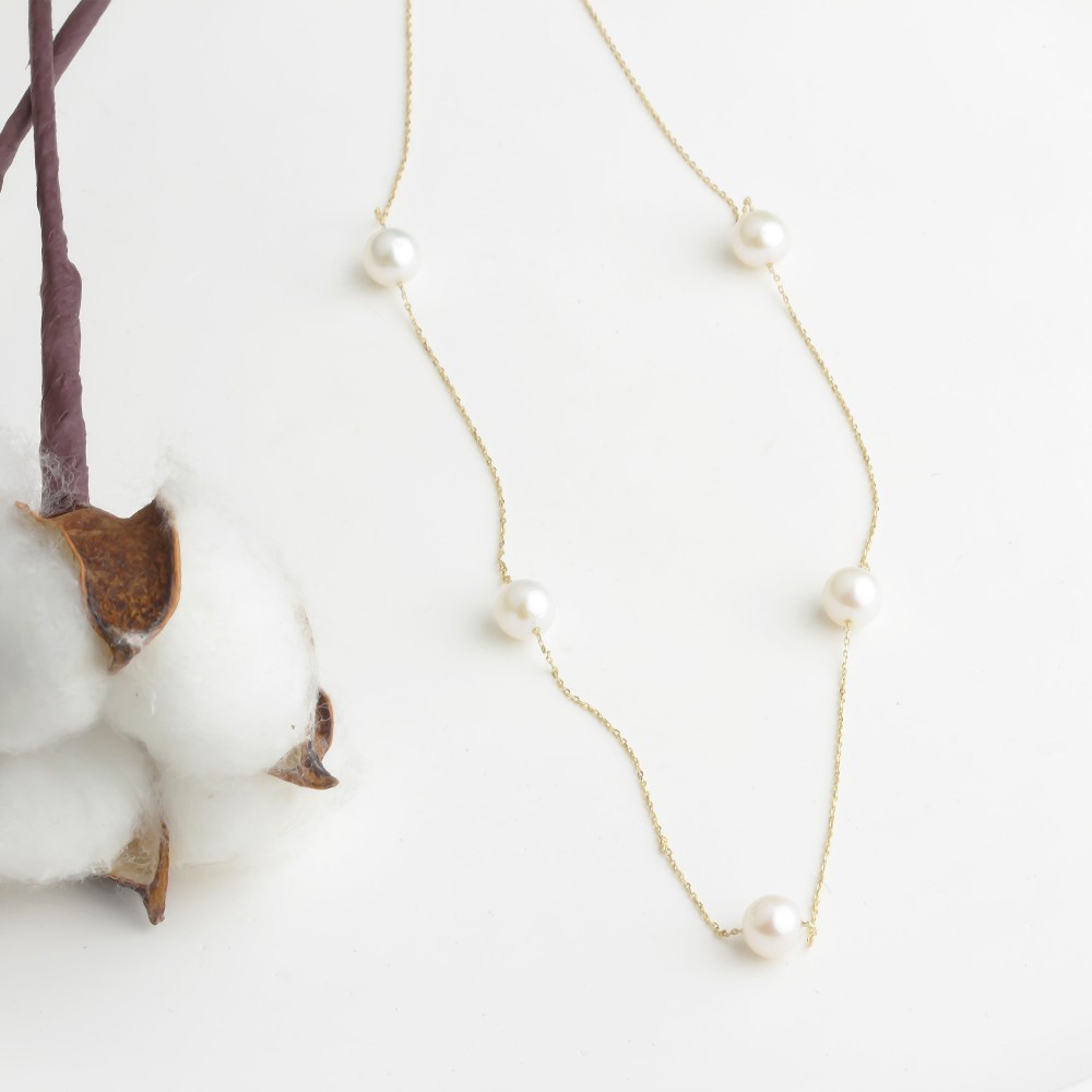 Glorria 14k Solid Gold Five Pearl Necklace Glorria 14k Solid Gold Five Pearl Necklace