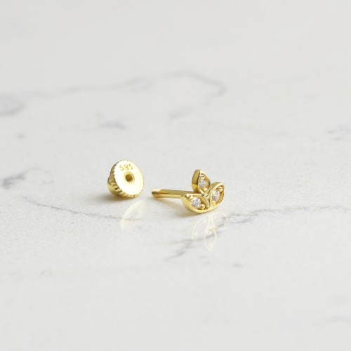 Glorria 14k Solid Gold Flower Helix Piercing Glorria 14k Solid Gold Flower Helix Piercing