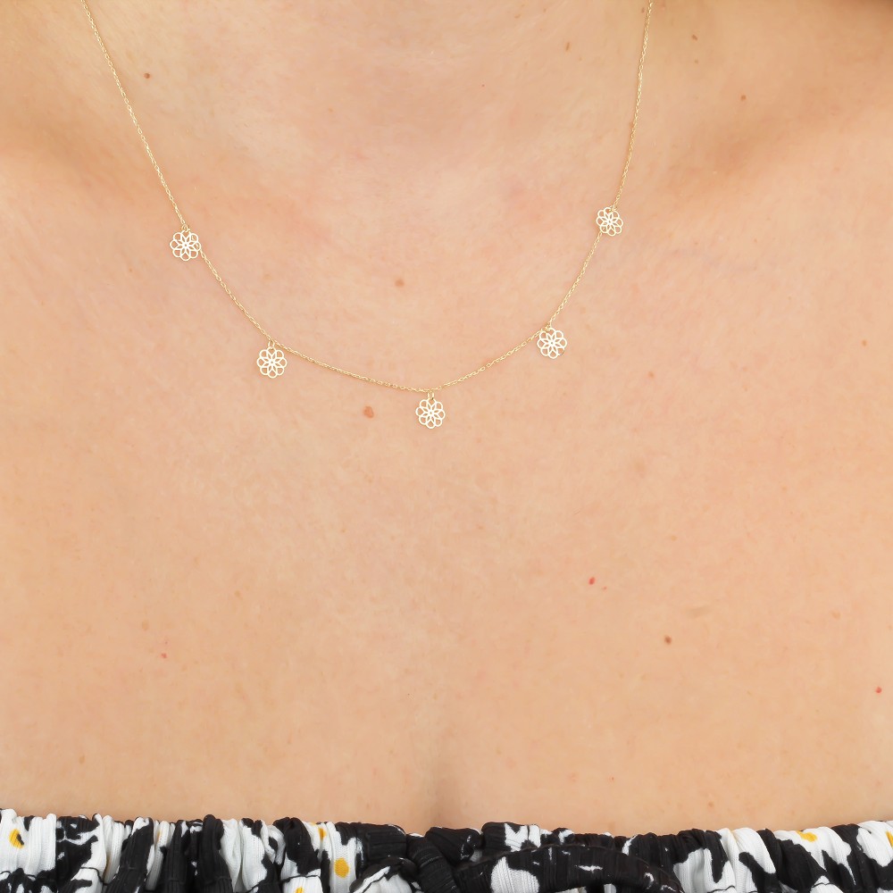 Glorria 14k Solid Gold Flower Necklace