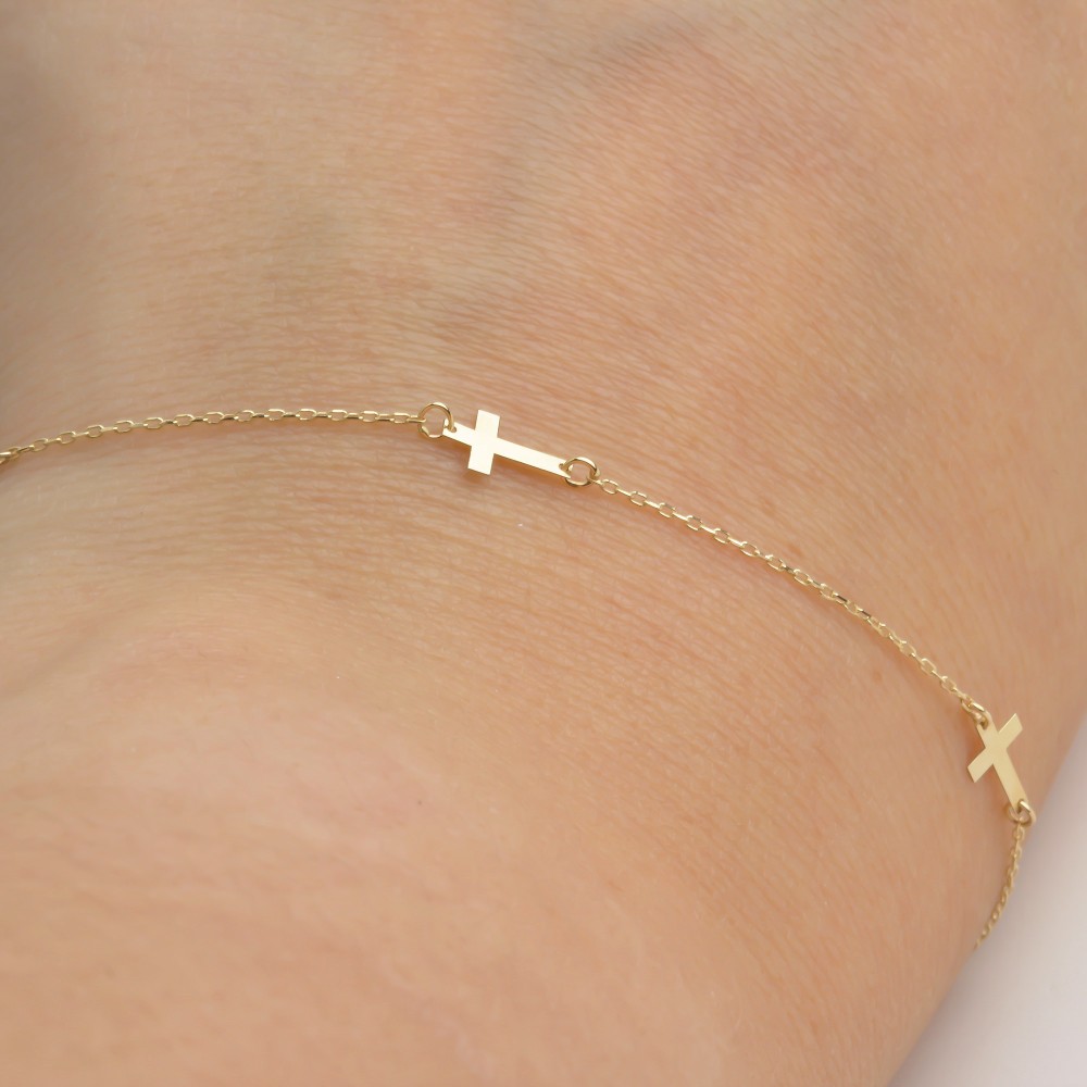 Glorria 14k Solid Gold Cross Bracelet Glorria 14k Solid Gold Cross Bracelet