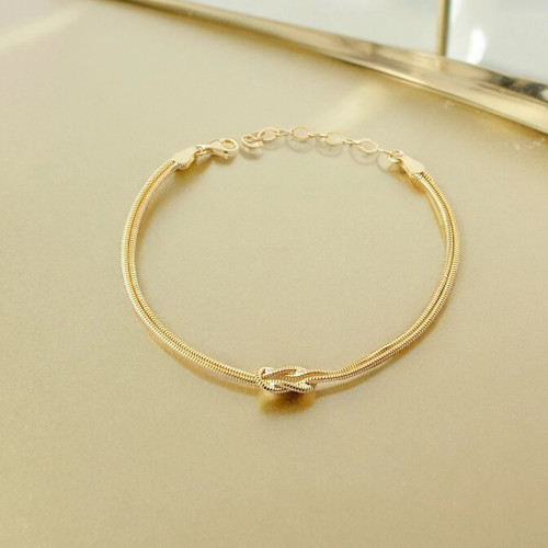Glorria 925k Sterling Silver Knot Bracelet Glorria 925k Sterling Silver Knot Bracelet