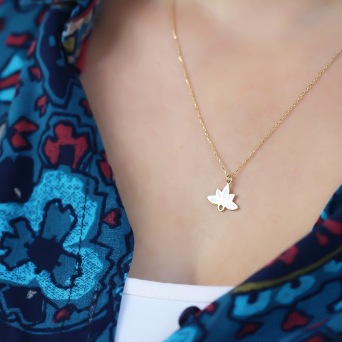 Glorria 925k Sterling Silver Lotus Necklace