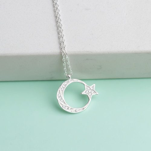 Glorria 925k Sterling Silver Crescent And Star Necklace