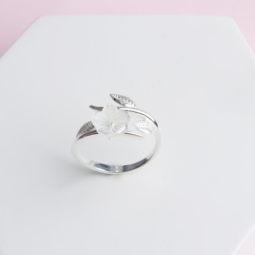 Glorria 925k Sterling Silver Flower Ring Glorria 925k Sterling Silver Flower Ring