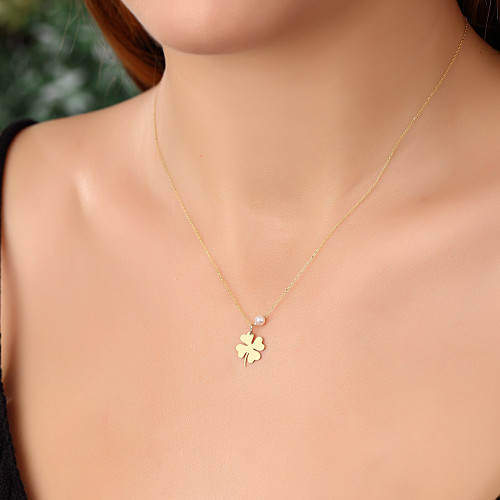 Glorria 14k Solid Gold Pearl Clover Necklace Glorria 14k Solid Gold Pearl Clover Necklace