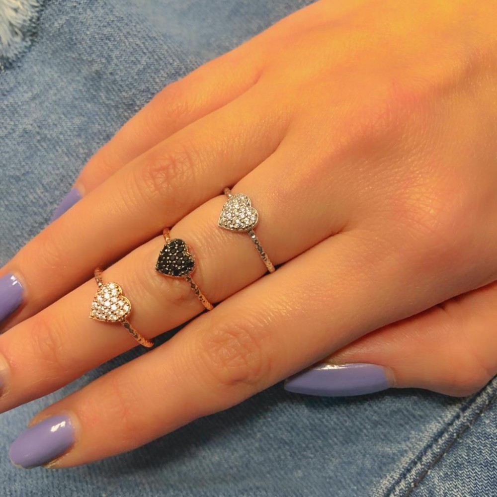 Glorria 925k Sterling Silver Heart Ring Glorria 925k Sterling Silver Heart Ring