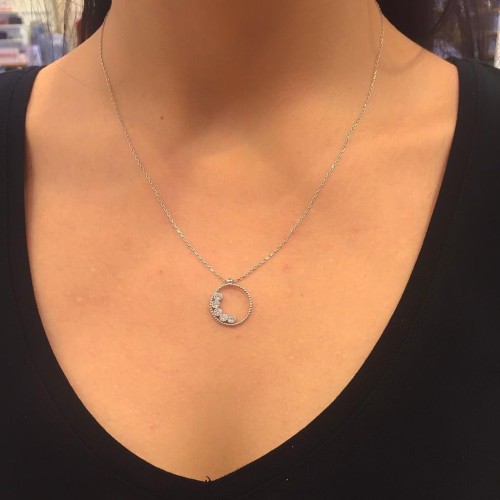 Glorria 925k Sterling Silver Pave Round Necklace Glorria 925k Sterling Silver Pave Round Necklace