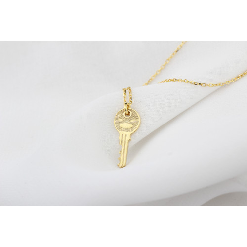 Glorria 925k Sterling Silver Personalized Key Necklace Glorria 925k Sterling Silver Personalized Key Necklace