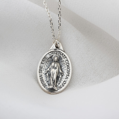 Glorria 925k Sterling Silver Virgin Mary Necklace Glorria 925k Sterling Silver Virgin Mary Necklace