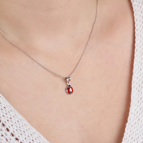 Glorria 925k Sterling Silver Ladybug Necklace Glorria 925k Sterling Silver Ladybug Necklace