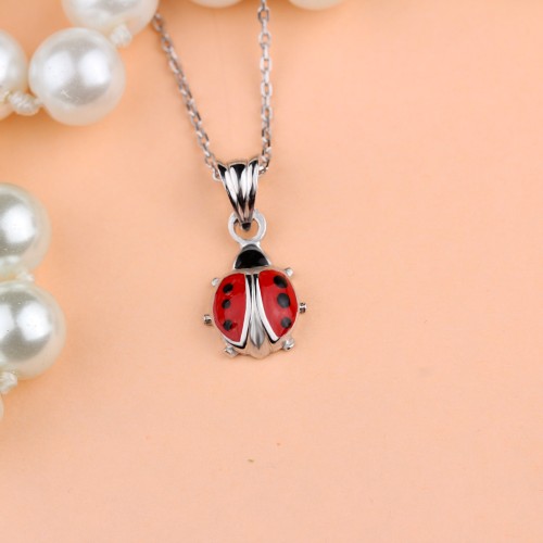 Glorria 925k Sterling Silver Ladybug Necklace Glorria 925k Sterling Silver Ladybug Necklace